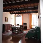 Palazzo Nanni *